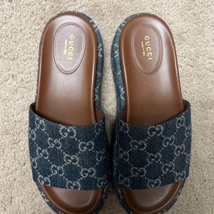 Size 39 Womens Gucci Platform Slides